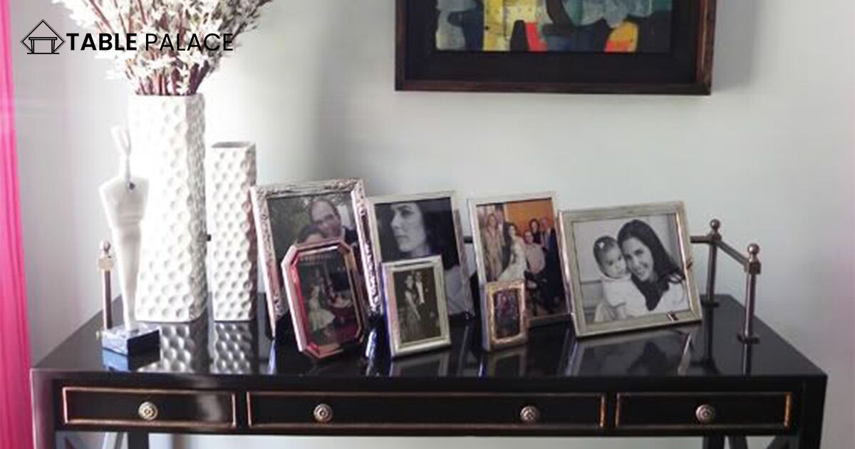 How To Arrange Picture Frames On A Table Table Palace